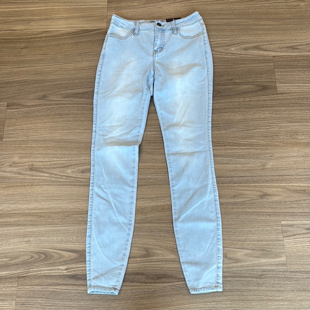 Fashion Nova Light Wash Skinny Jeans